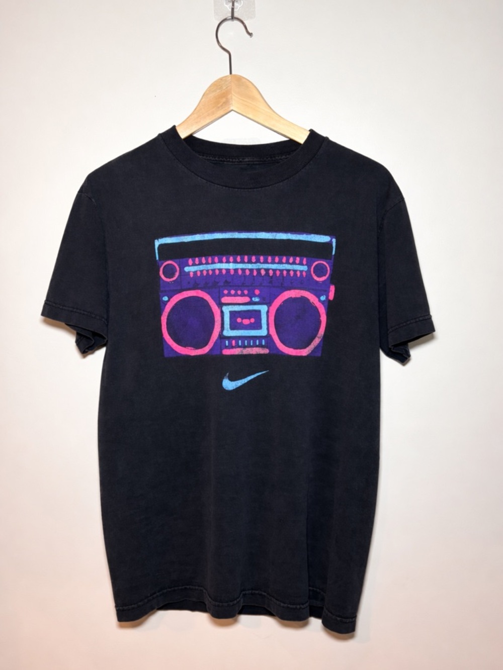 Nike Graphic Tee Boombox Y2K Retro Streetwear Black T-Shirt